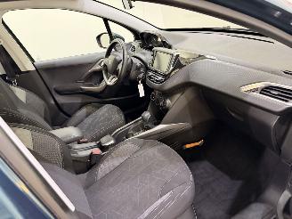 Peugeot 2008 1.2 Automaat PureTech Active picture 17