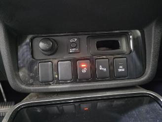 Mitsubishi Outlander 2.0 PHEV Instyle+ 4WD149Kw Bjr.2018 picture 22