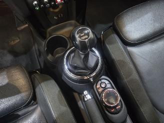 Mini Cooper Chili Serious Business 5.Drs Pano Airco Leder picture 20