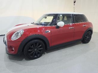 Mini Cooper Chili Serious Business 5.Drs Pano Airco Leder picture 23