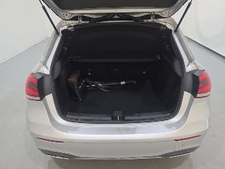 Mercedes A-klasse 200 Launch Edition Premium Plus AMG Line bjr.2018 picture 20