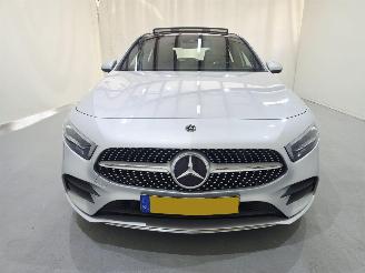 Mercedes A-klasse 200 Launch Edition Premium Plus AMG Line bjr.2018 picture 2