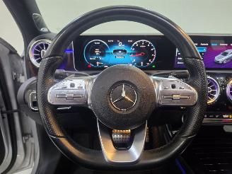 Mercedes A-klasse 200 Launch Edition Premium Plus AMG Line bjr.2018 picture 15