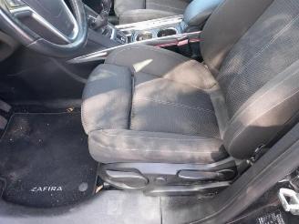 Opel Zafira Zafira Tourer (P12), MPV, 2011 / 2019 1.6 CDTI 16V ecoFLEX 136 picture 15