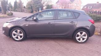 Opel Astra Astra J (PC6/PD6/PE6/PF6), Hatchback 5-drs, 2009 / 2015 1.4 Turbo 16V picture 4