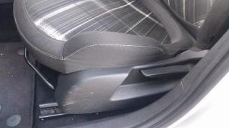 Opel Corsa-E Corsa E, Hatchback, 2014 1.3 CDTi 16V ecoFLEX picture 18
