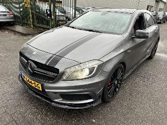 Coche accidentado Mercedes A-klasse 45 AMG Turbo  4 matic   ( schadevrij ) 2015/1