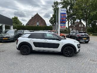  Citroën C4 cactus 1.2 Pure Tech Shine 2015/7