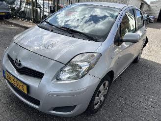  Toyota Yaris 1.0 VVT-I  Cool 2011/6