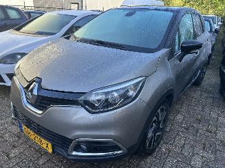 okazja samochody osobowe Renault Captur 1.2 TCe  Automaat  ( schadevrij ) 2015/6