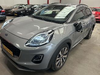 Damaged car Ford Puma 1.0 EcoBoost Hybrid Titanium X 2022/9