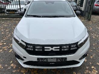 Dacia Sandero 1.0 Tce Bi-Fuel Essential picture 2