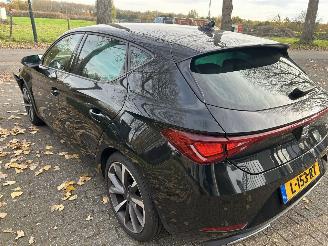 Seat Leon 1.5 eTSI  Hybrid Automaat  FR Launch Edition picture 7