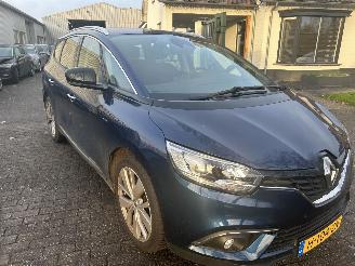 Renault Grand-scenic 1.3 TCe Limited Automaat  ( 7 persoons ) picture 3