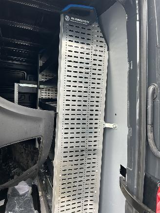 Volkswagen Crafter 2.0 TDI picture 10