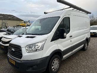 krockskadad bil bedrijf Ford Transit 2.0 TDCI  L2H2 2018/7