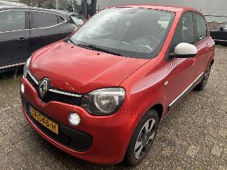 Vaurioauto  passenger cars Renault Twingo 1.0 2016/6
