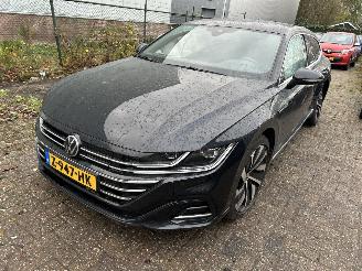 Vaurioauto  passenger cars Volkswagen Arteon Shooting Break 1.4 TSI eHybrid R Line Business  Automaat 2023/5
