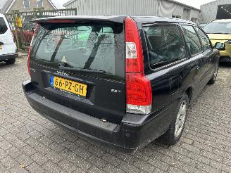 Volvo V-70 2.5 T Summum  Automaat picture 3