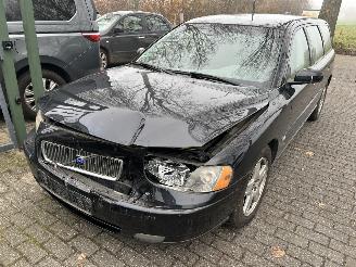 Coche accidentado Volvo V-70 2.5 T Summum  Automaat 2005/1