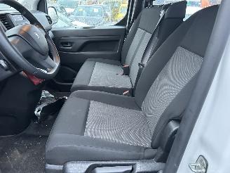 Peugeot Expert Electrisch   Automaat  9 persoons picture 10