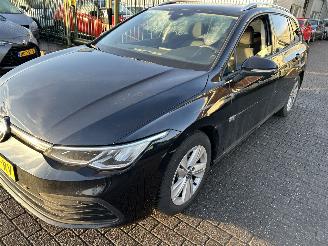 Coche accidentado Volkswagen Golf Stationcar 1.0 TSI Life 2024/1