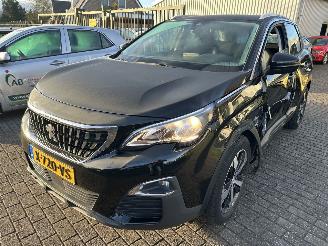 Schadeauto Peugeot 3008 1.2 PureTech  Automaat 2017/3