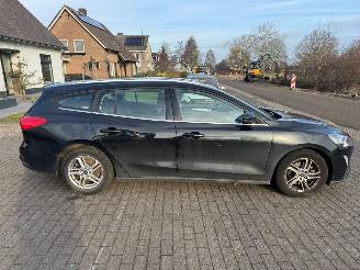 Ford Focus 1.0 EcoBoost Stationcar  Edition Business picture 5