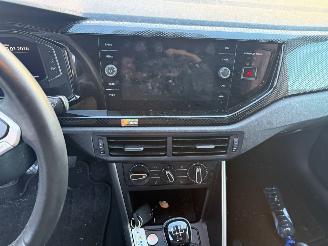 Volkswagen Polo 1.0 TSI  Life picture 16