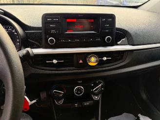 Kia Picanto 1.0 DPI  Comfortline picture 10