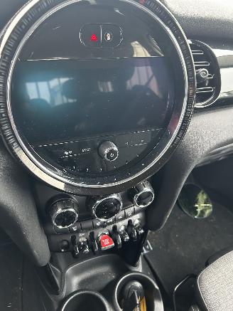 Mini Cooper Camden 1.5 Automaat    ( 7085 KM ) picture 9