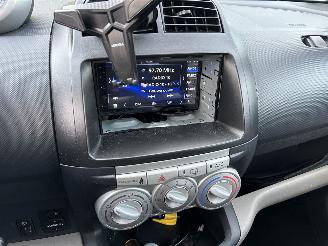 Daihatsu Sirion 1.3-16V Comfort picture 8