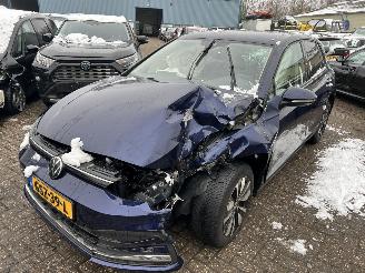 Damaged car Volkswagen Golf 1.5 TSI Move  5 Drs 2023/9