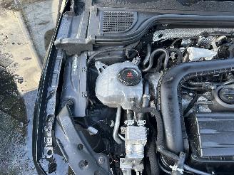 Volkswagen Golf 1.5 eHybrid Life Edition  Automaat  5 Drs ( Panoramadak ) picture 10