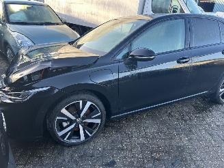 Auto incidentate Volkswagen Golf 1.5 eHybrid Life Edition  Automaat  5 Drs ( Panoramadak ) 2025/6