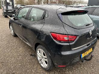 Renault Clio 0.9 TCE   5 drs picture 6