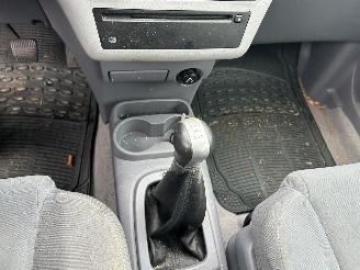 Nissan Almera-tino 1.8 picture 5