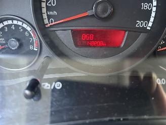 Volkswagen Up! 1.0 take up! BlueMotion picture 6