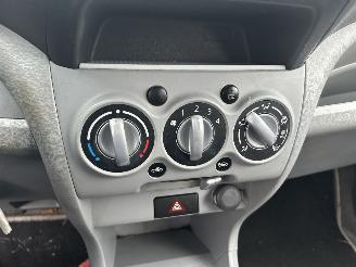 Nissan Pixo 1.0 Acenta picture 6