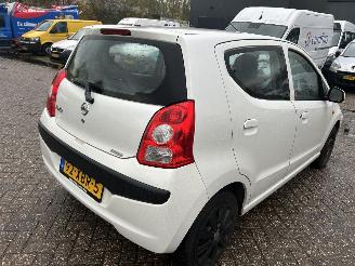 Nissan Pixo 1.0 Acenta picture 4