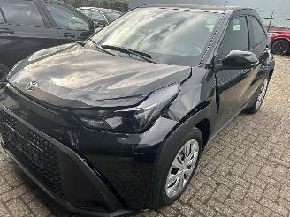 skadebil auto Toyota Aygo X Hybrid 115 Play  ( 390 KM ) nieuw prijs 24500,00 2026/1