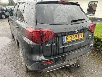 Suzuki Vitara 1.4 Booster  Style Smart Hybrid picture 6