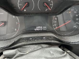 Opel Crossland X   1.2 Edition picture 8