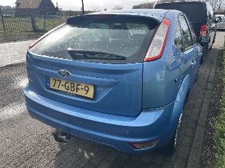 Ford Focus 1.6  HB picture 4