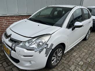 krockskadad bil auto Citroën C3 1.0   5 drs 2014/6