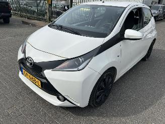 Auto incidentate Toyota Aygo 1.0 VVT-i  X-Play 2015/7