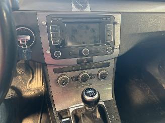 Volkswagen Passat 1.6 TDI  Stationcar picture 10