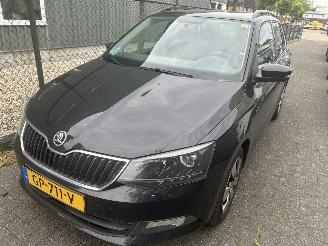 Damaged car Skoda Fabia Stationcar 1.2  TSI  Ambition 2015/7