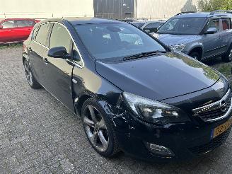 Opel Astra 1.4 Turbo Sport   5 Drs picture 3