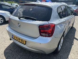 BMW 1-serie 116i   5 Drs picture 5